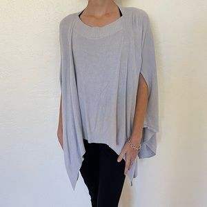 🍋LULULEMON PONCHO beautiful light blue/gray/lavender
